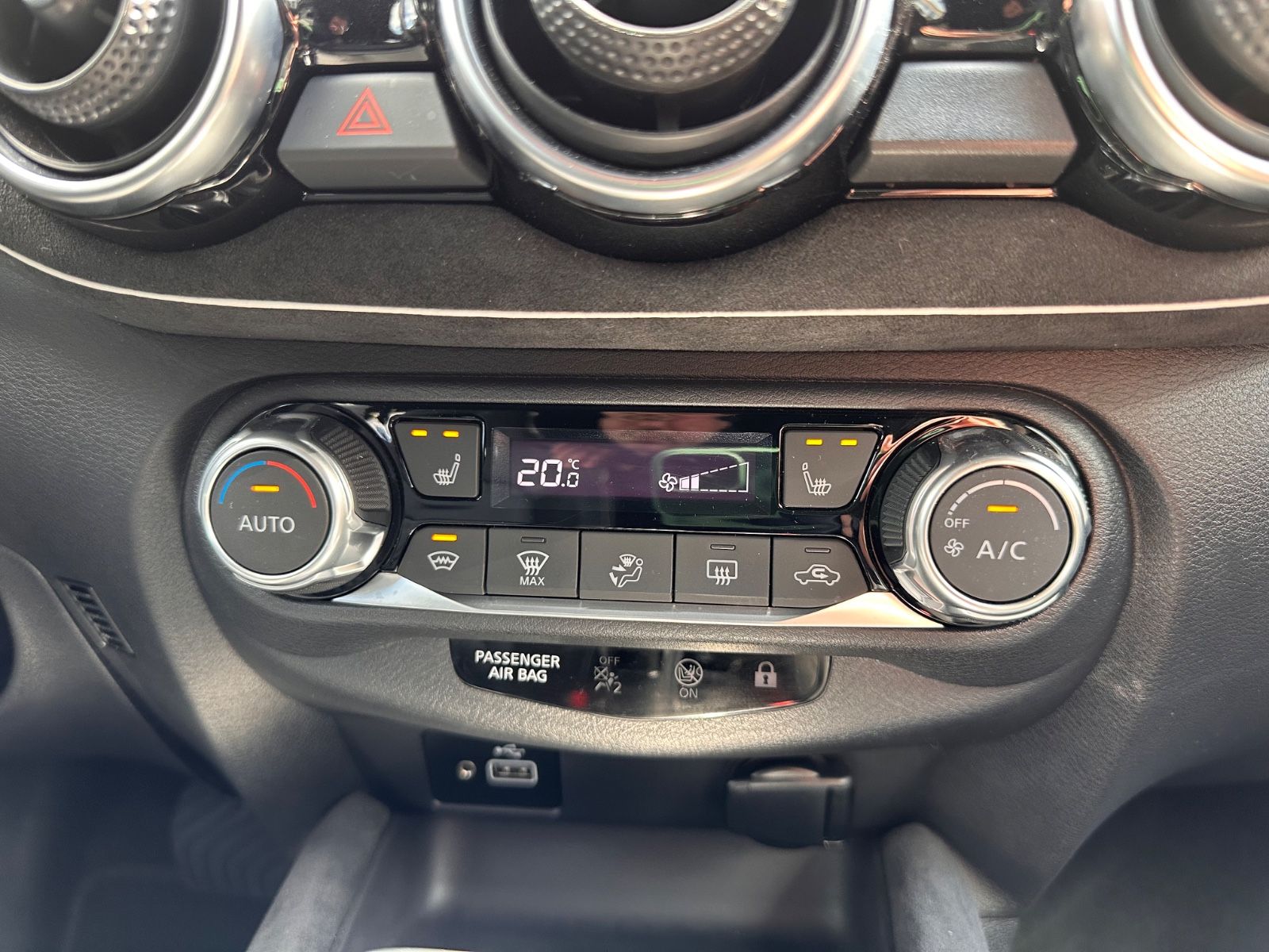 Fahrzeugabbildung Nissan Juke N-Design 1.0 DIG-T DCT Bose/LED/GRA/LM19"