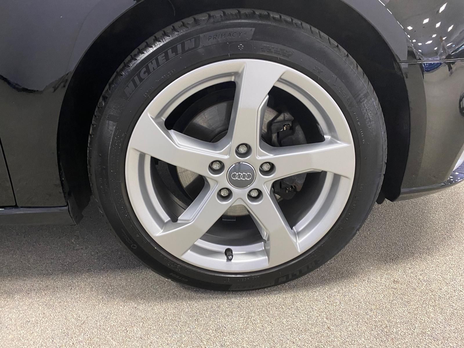Fahrzeugabbildung Audi A3 1.5 ACT 35 TFSI SPORT NAVI+PDC+SITZHEIZ+KLIMA