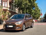 Hyundai i20 1.4l 100PS TÜV u. Service NEU- Scheckheft  - Hyundai i20 in Mannheim