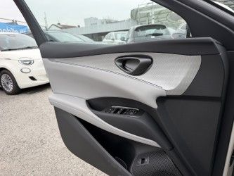BYD SEAL 6