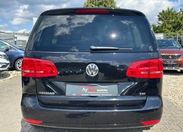 Volkswagen Touran - 4