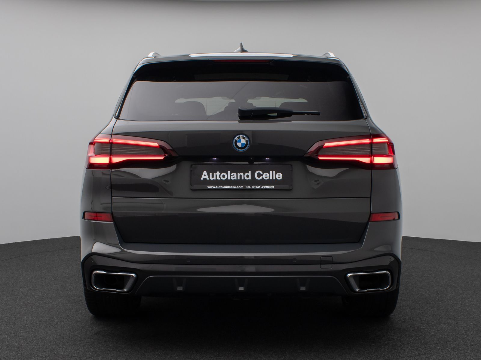 Fahrzeugabbildung BMW X5 xD45e M Sport Panorama 360°Laser HUD B&W 22"
