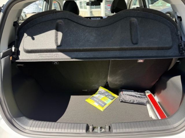 Fahrzeugabbildung Hyundai i10 1.2 Trend +CARPLAY+KLIMA+RADIO+TEMPOMAT+UVM+
