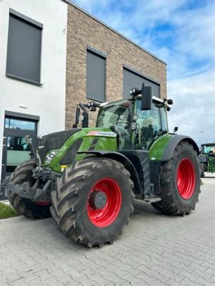 Fendt 718 Vario S4 Profi