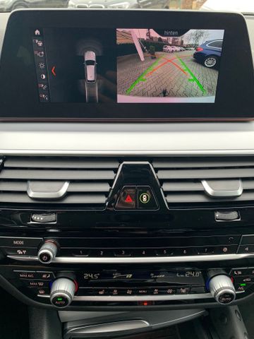 Fahrzeugabbildung BMW 530d Touring Adaptives LED+Navi+Leder+Kamera
