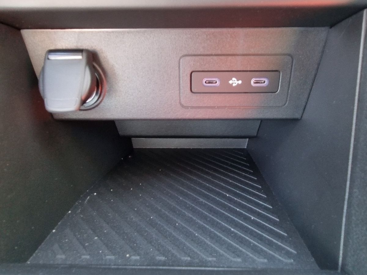 Fahrzeugabbildung Dacia Sandero Stepway Expression TCe 110