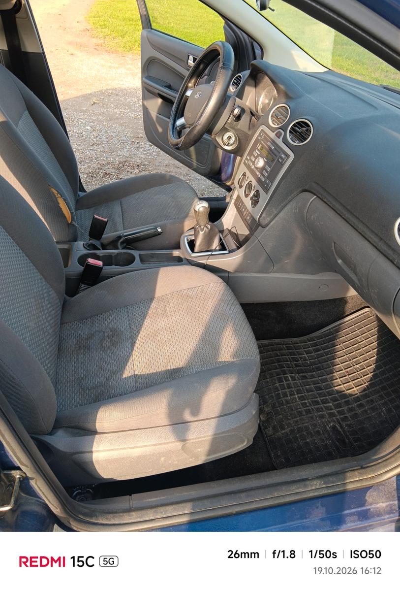 Ford Focus 2006 — photo 13