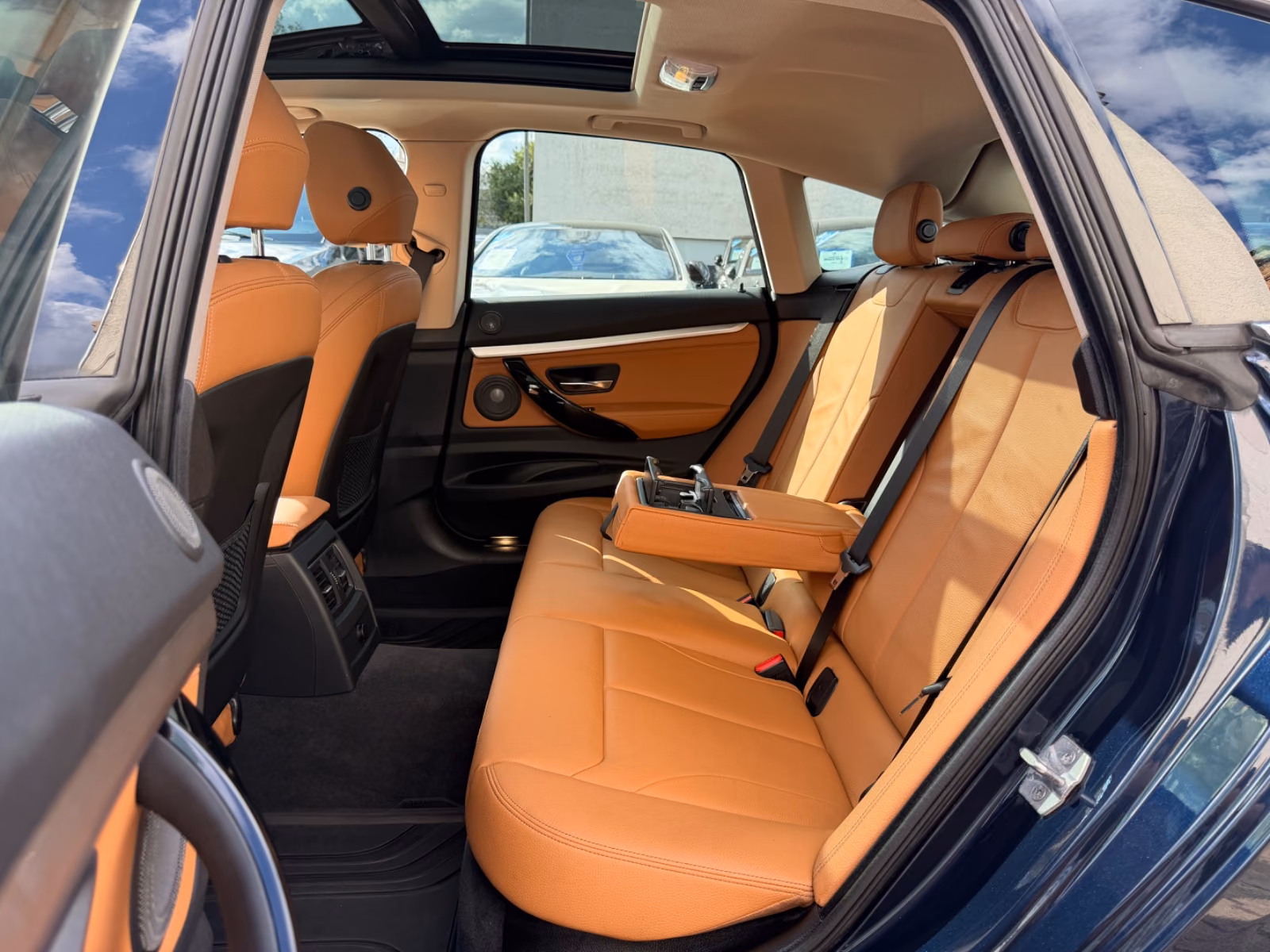 BMW 330i xDrive GranTurismo Luxury-Line*1HD*PANO*KAM