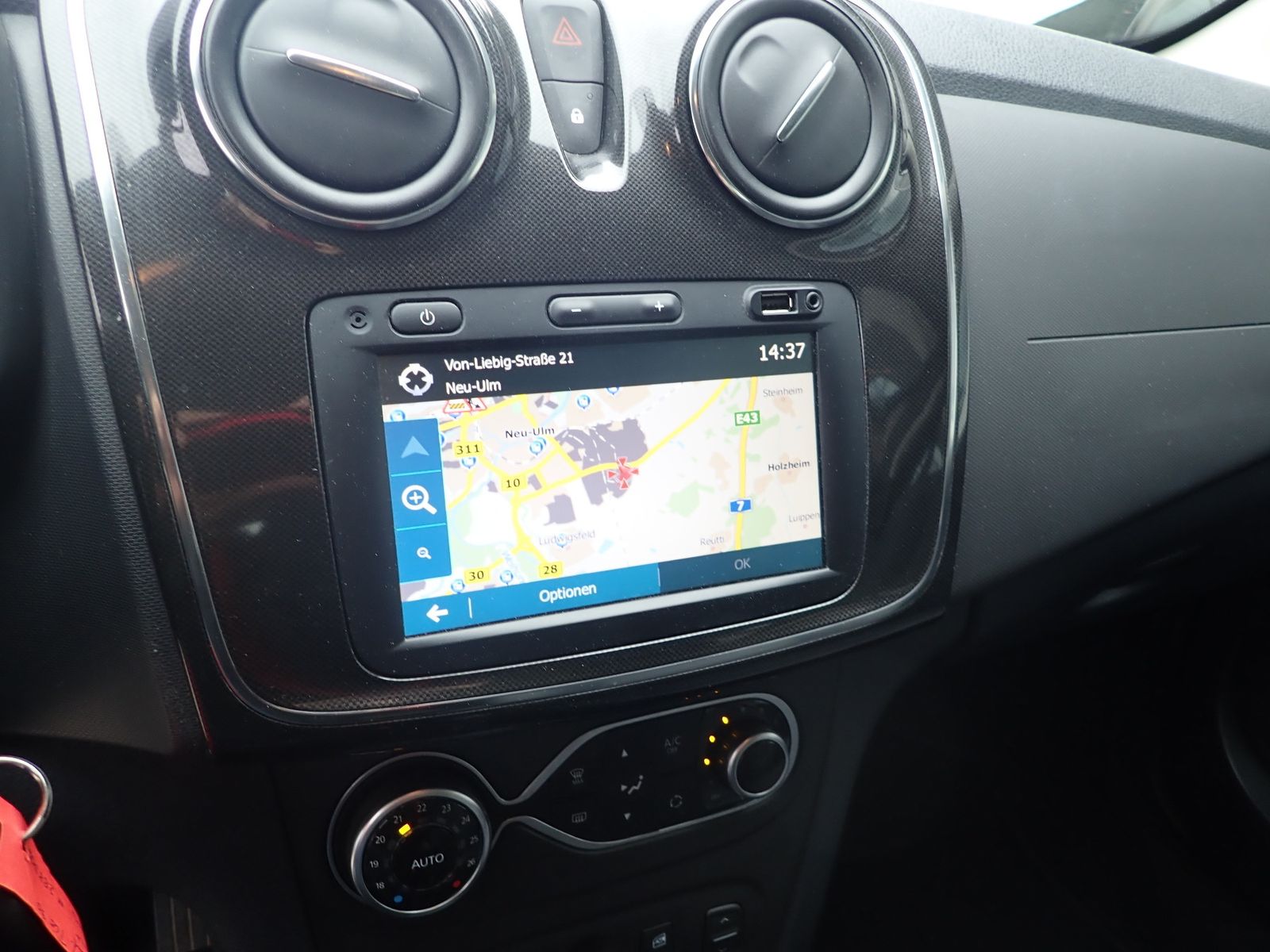 Fahrzeugabbildung Dacia Sandero Comfort TCe 90