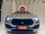 Maserati Levante 4 Modena S 3.0 benzina - Maserati Levante Modena mit Benzin-Antrieb