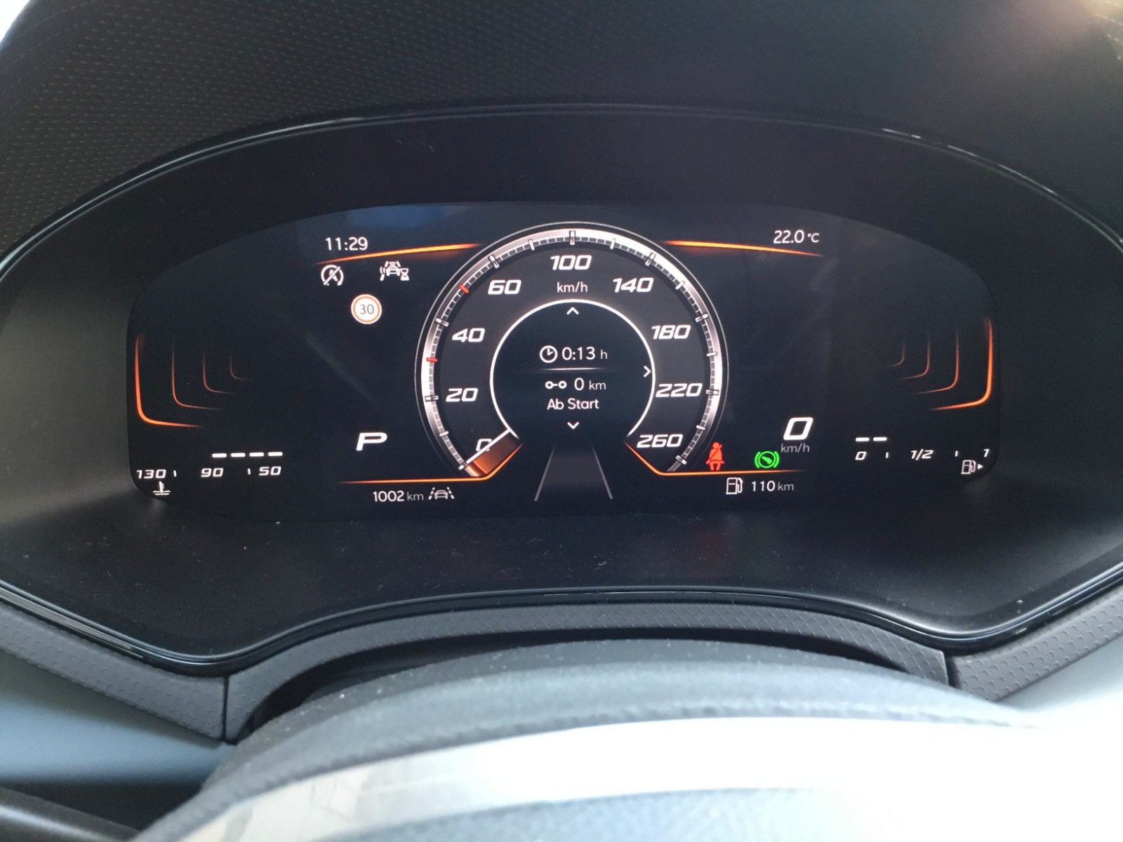 Fahrzeugabbildung SEAT Arona 1.0 TSI Style DSG+AHK+ACC+Navi+Kamera