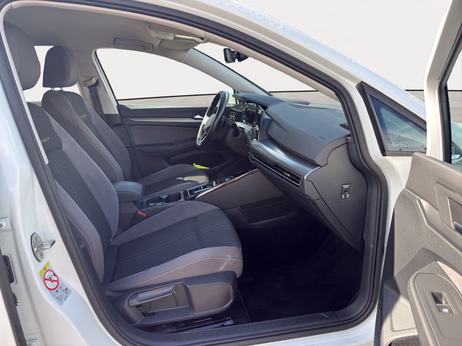 Golf VIII Variant Alltrack 4Motion*NAVI*1.HAND*