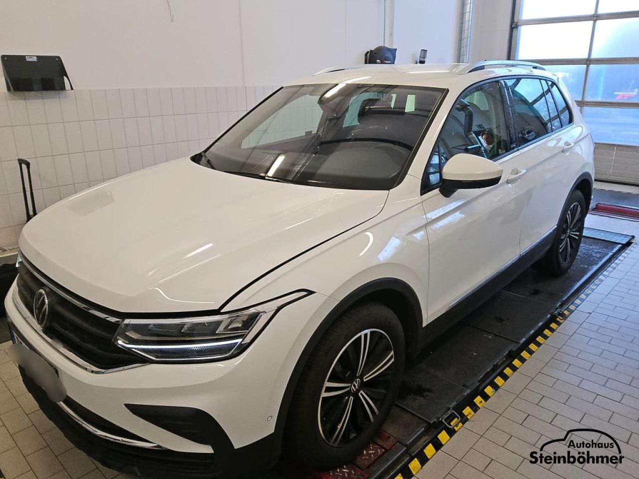 Volkswagen Tiguan Active 1.5 TSI DSG LED NAV ACC SHZ Navi