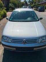 Volkswagen Golf 4 Variant - Volkswagen Golf aus 2001: Kombi