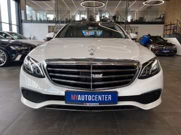 Mercedes-Benz E 300 de Lim. Aut. Avantgarde *LED*LEDER*PANO*