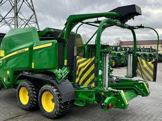 John Deere C451R