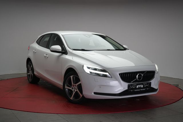 Volvo V40 T2 Momentum Navi/Temp/Kamera/LED