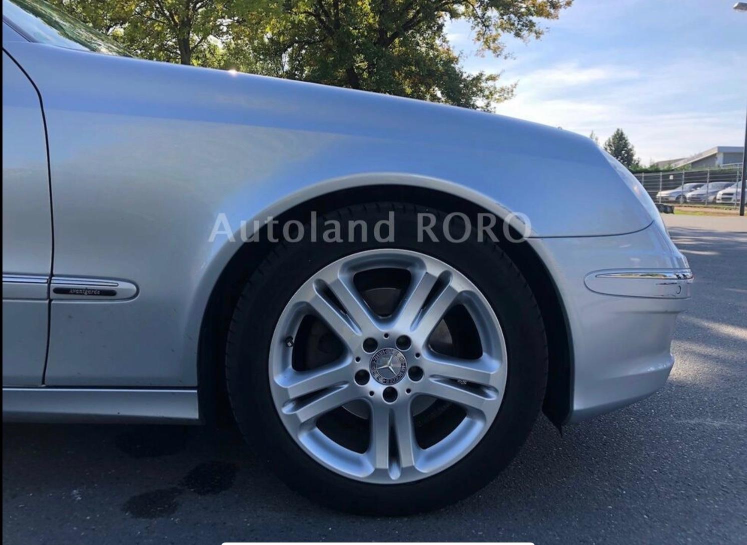Mercedes-Benz E200 2007 — photo 11