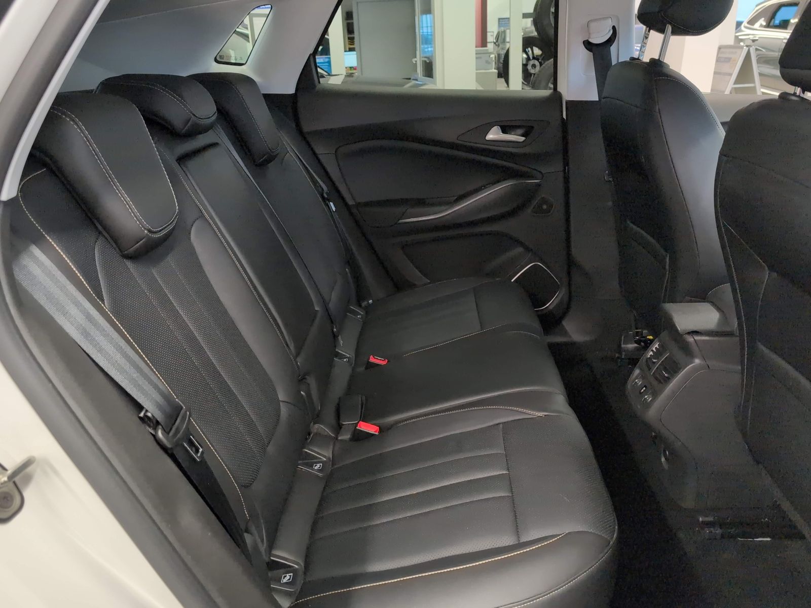 OPEL Grandland X Grandland 1.6 Turbo Ultimate Automatik Navi AHK – Bild 14