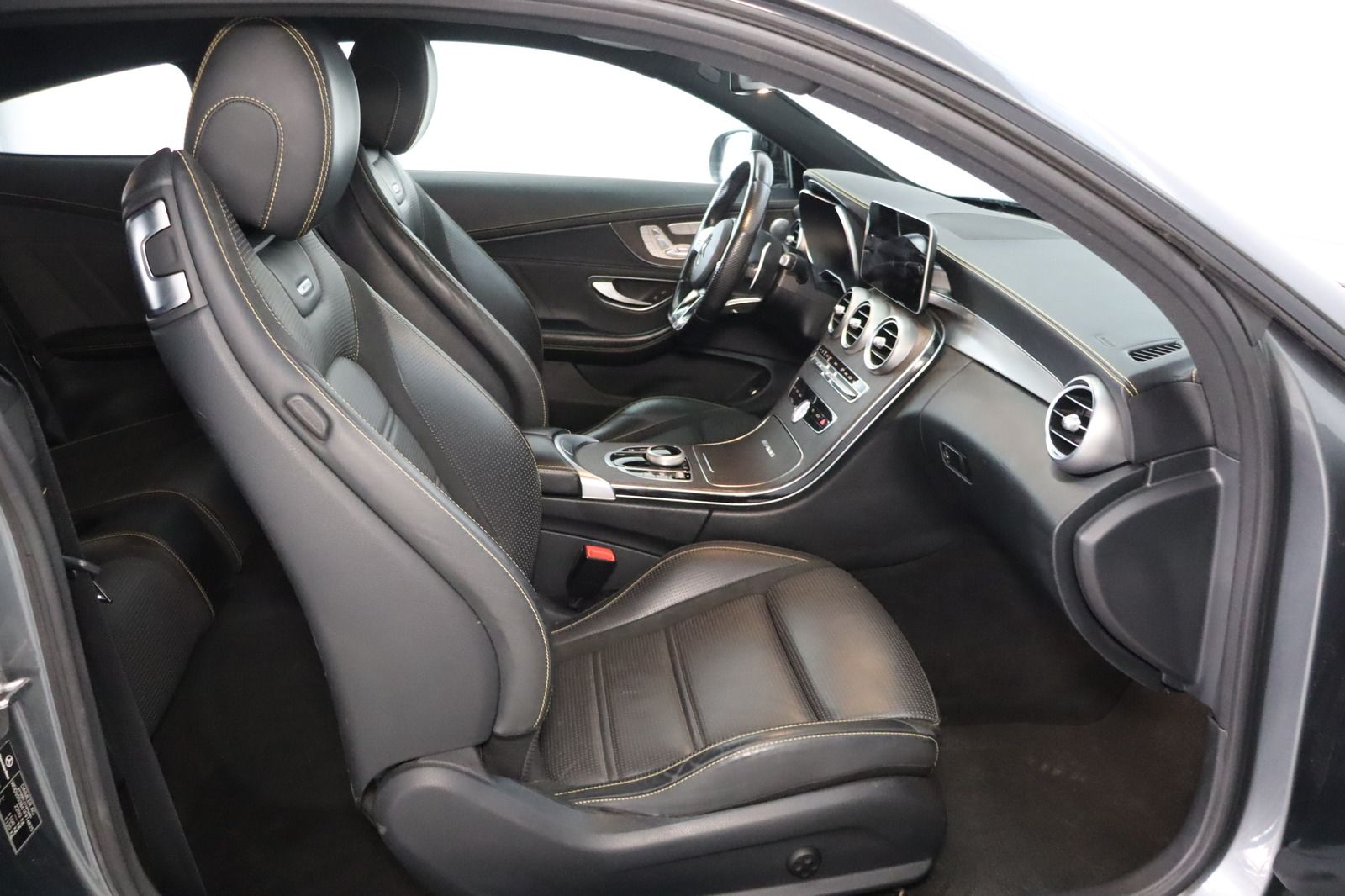 Fahrzeugabbildung Mercedes-Benz C 63 AMG * LED * Airmatic * Memory