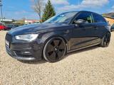 Audi A3 ambition - Audi A3: Braun