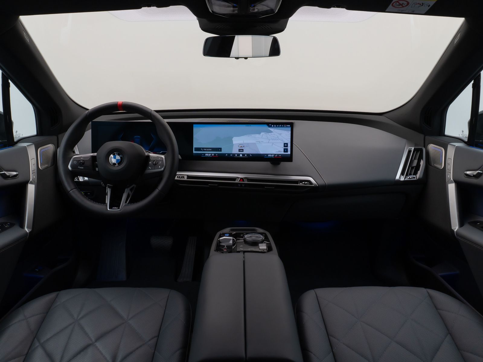 Fahrzeugabbildung BMW iX M60 Panorama 360°Laser B&W SoftCl Massage 22"