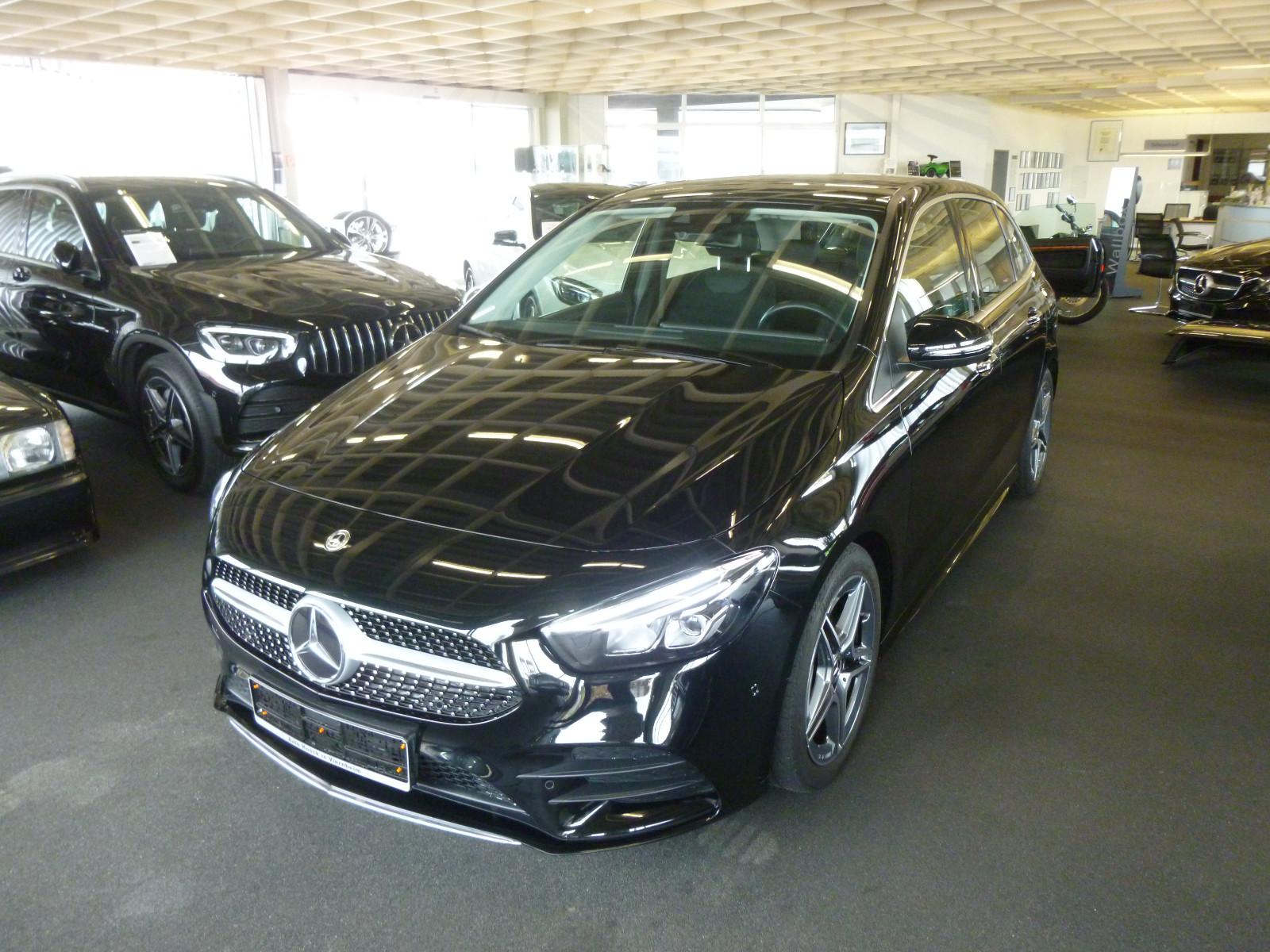 Mercedes-Benz B200 AMG,4Matic,Kamera,Totwinkel,Ambiente