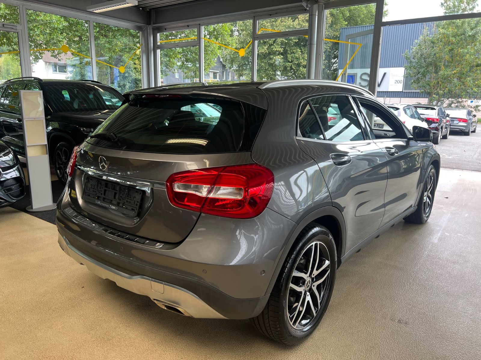 Fahrzeugabbildung Mercedes-Benz GLA 200 * SPORT-LINE URBAN * 1.HAND *