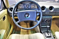 Fahrzeugabbildung Mercedes-Benz 250 Pullmann org. 34.170 Km Automatik