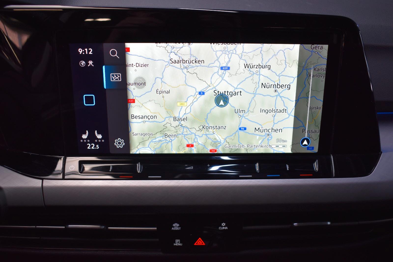 Volkswagen Golf 2.0 8 Variant LIFE*AHK*LED*DIGITAL*NAVI*SHZ