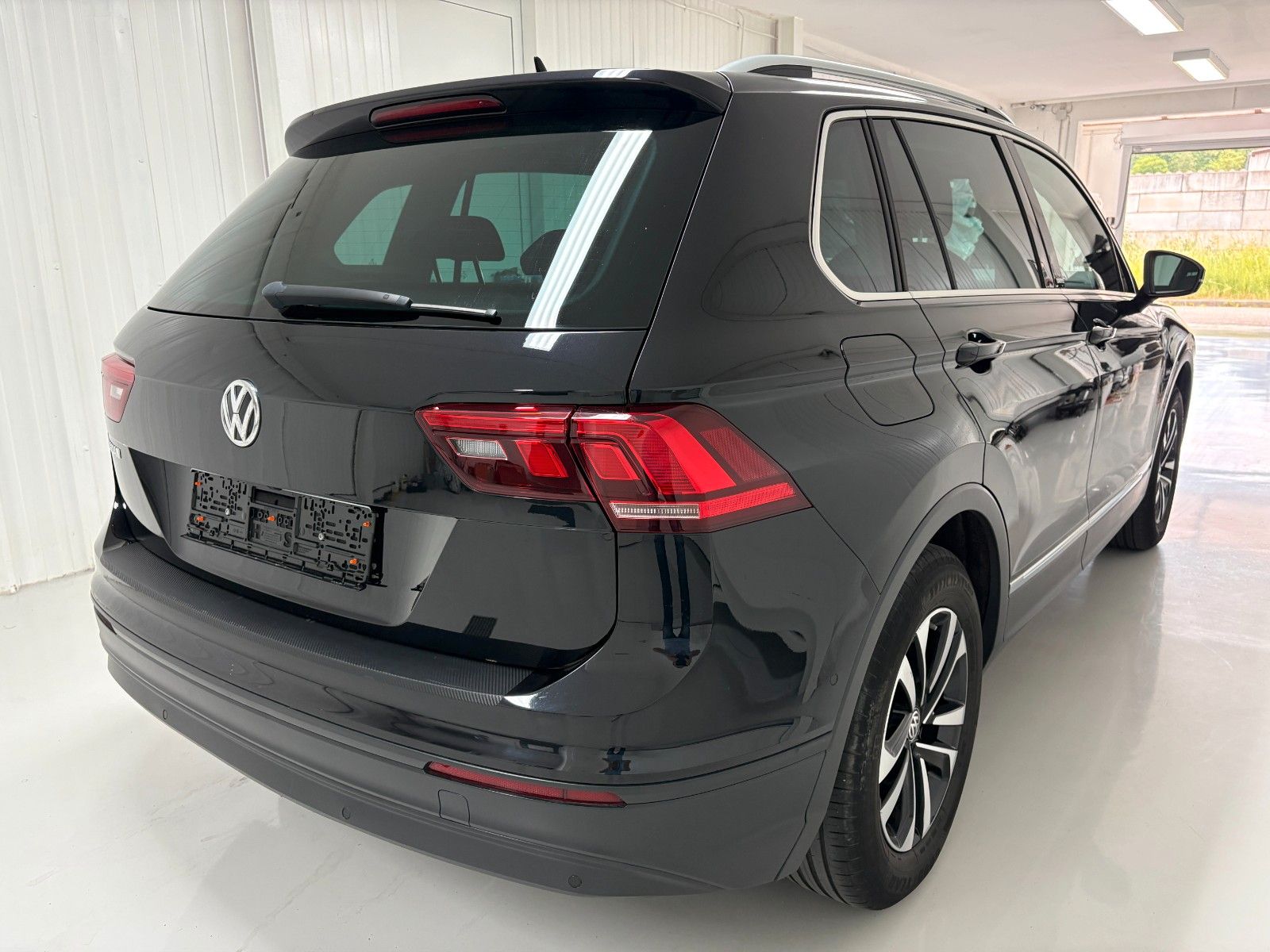 Volkswagen Tiguan Comfortline / United/Navi/ACC/AHK foto 4