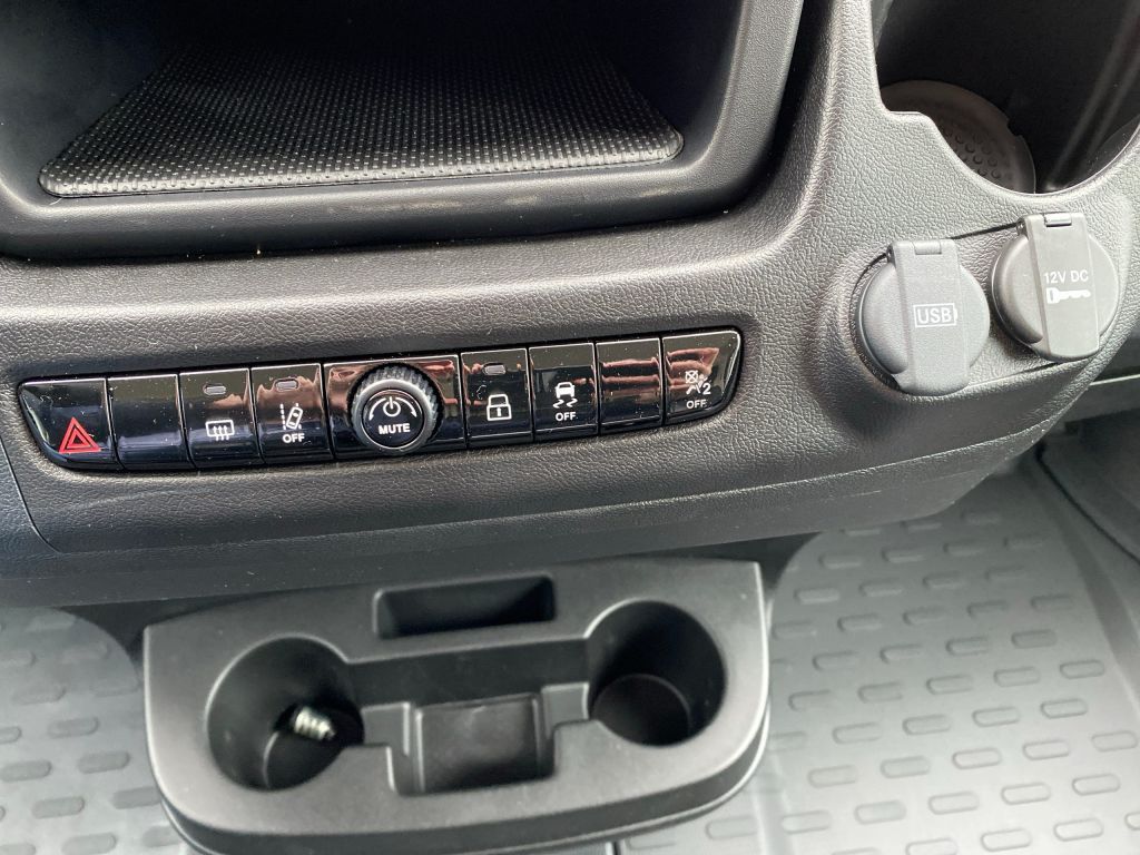 Fahrzeugabbildung Citroën Jumper 2.2 Diesel L2H2 *Navi*360 Grad*Allwetter*