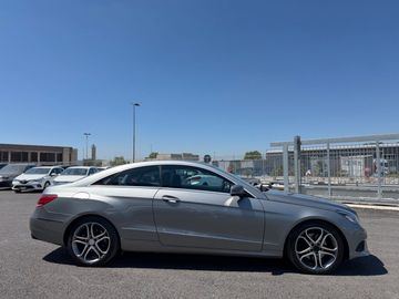 Mercedes E 220 - 8