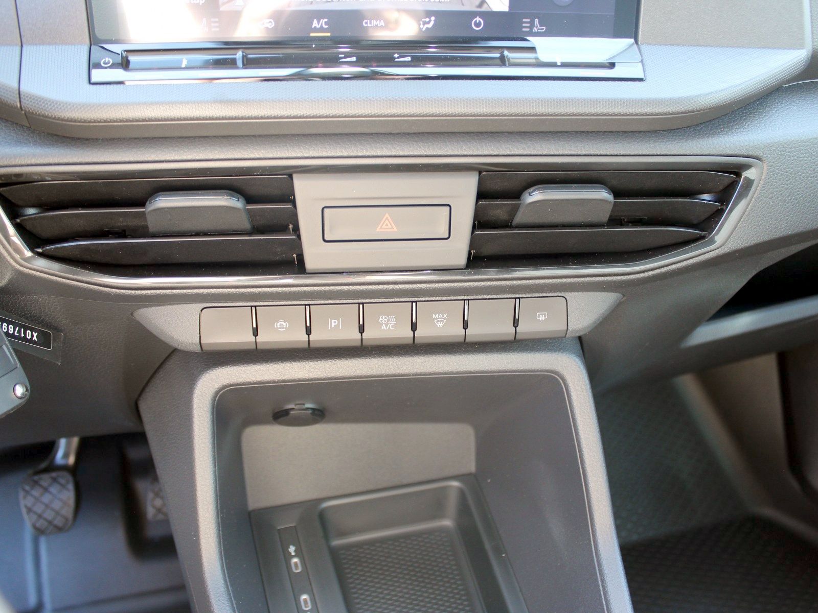 Fahrzeugabbildung Ford Transit Connect Trend L1 Kasten