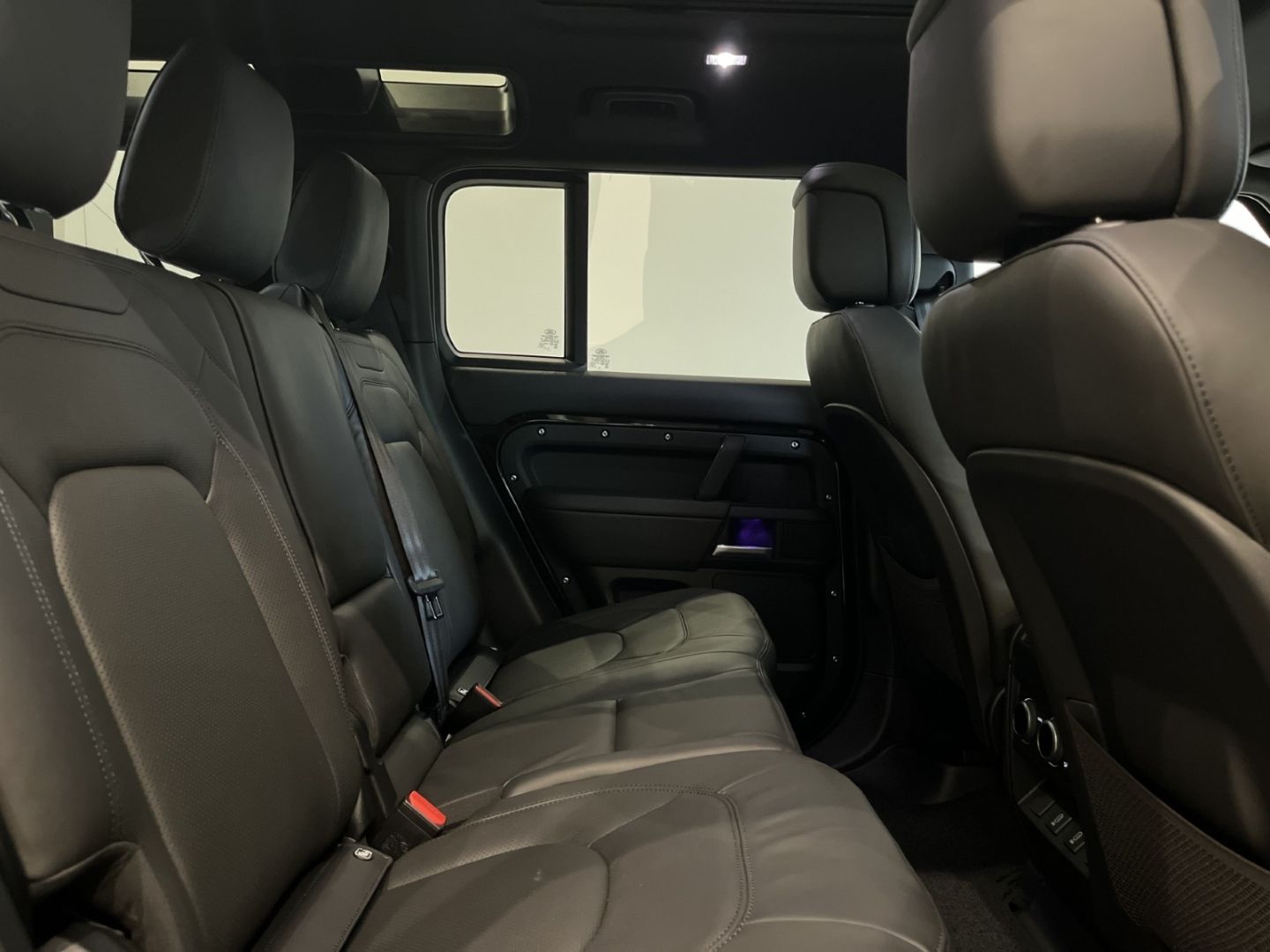 Land Rover Defender - Bild 5