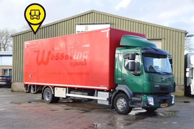 Volvo FL 250. 2016. 16 TONNER. 324.616KM. LAADKLEP. NL