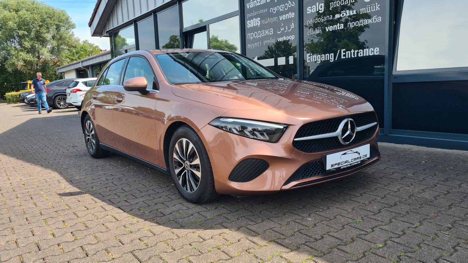 Mercedes-Benz A180 1.3 /G DCT - WIDE - LED - CAM - 8 x ALU