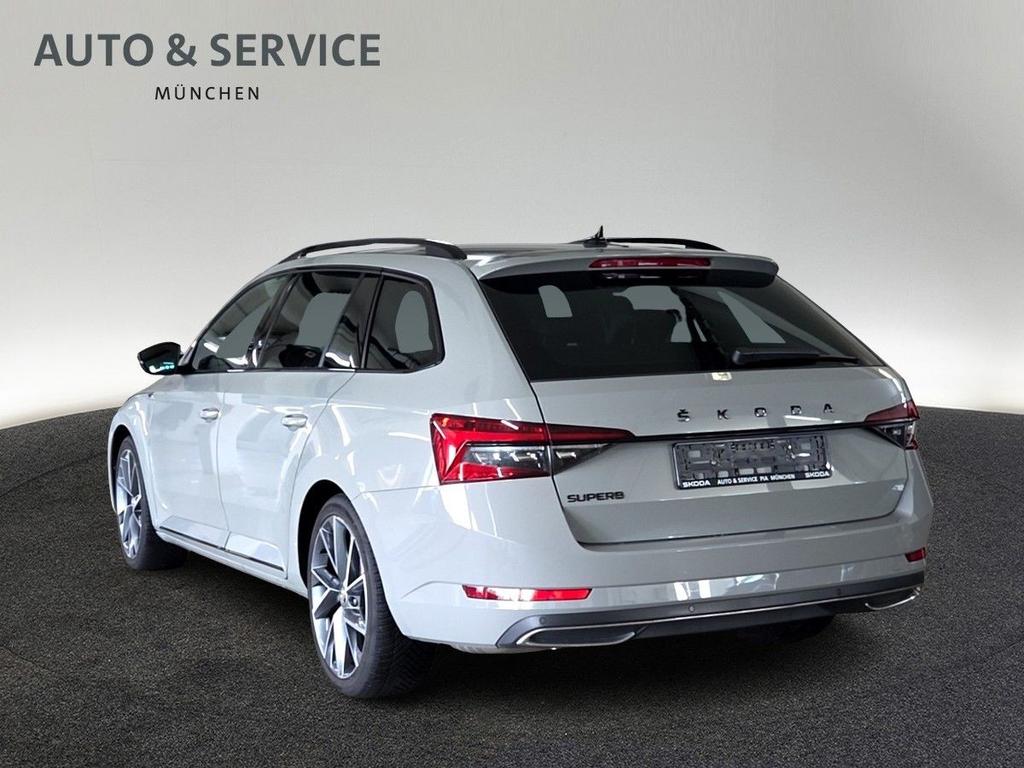 Skoda Superb 2023 г. Серый, пробег 46700 км