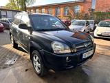 Hyundai Tucson 2.7 GLS*Automatik*Tüv Neu* - Hyundai Gebrauchtwagen von 2004
