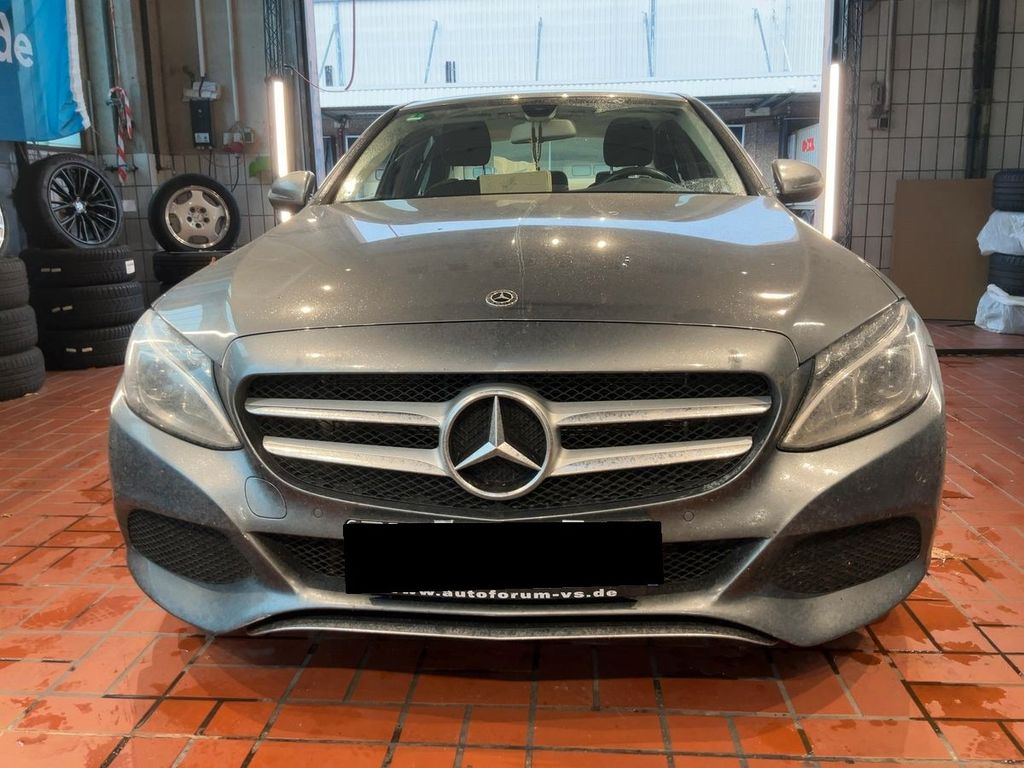 Image of Mercedes-Benz C 300