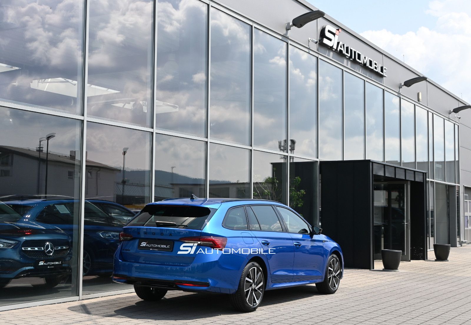 Fahrzeugabbildung SKODA Octavia 2.0 TDI DSG Sportline Combi °ACC°AHK°HUD