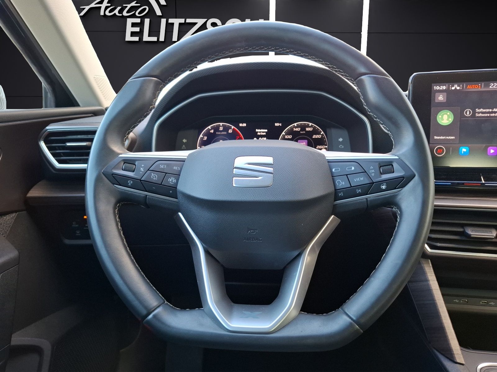 Fahrzeugabbildung SEAT Leon ST TSI Xcellence LED Navi ACC VC PDC SHZ LM