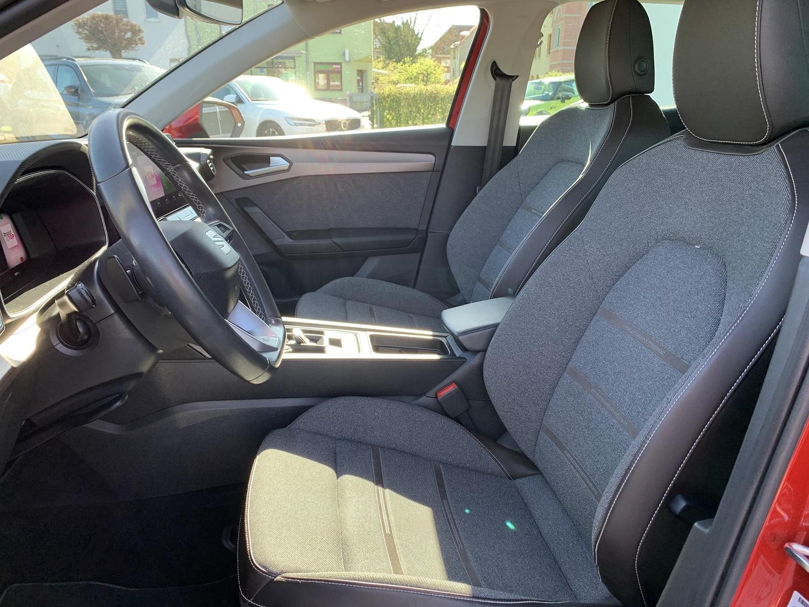 SEAT Leon 1.5TSI DSG Xcellence Voll-LED+Navi+Kamera, миниатюра 9