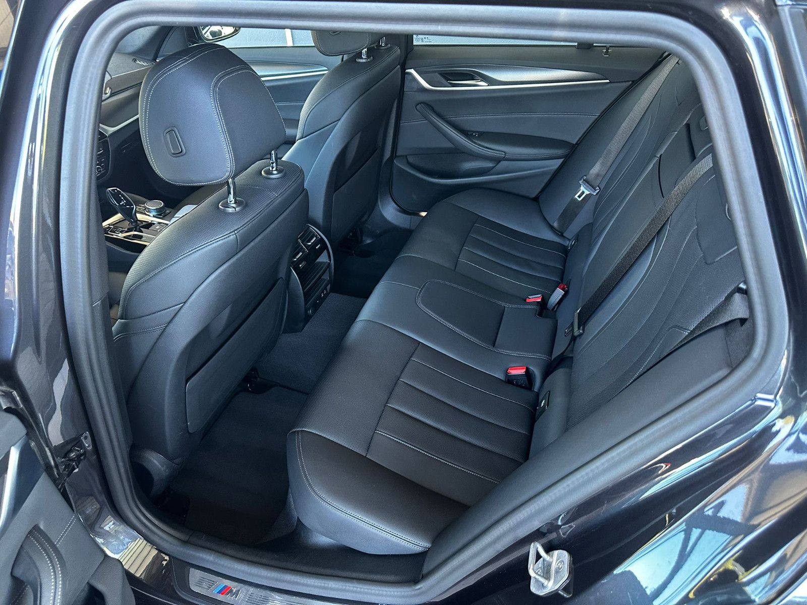 BMW 520 5 Touring 520 d M Sport — Bild 23