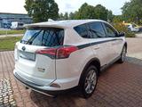 Toyota RAV4 Hybrid *Navi*8fachBereift*Dachträger*AHK* - Toyota RAV 4: D4d