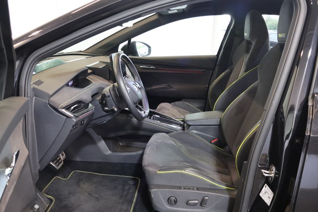 Skoda Enyaq Coupé RS Lounge WÄRMEP.+HUD+360°+PANO+AHK