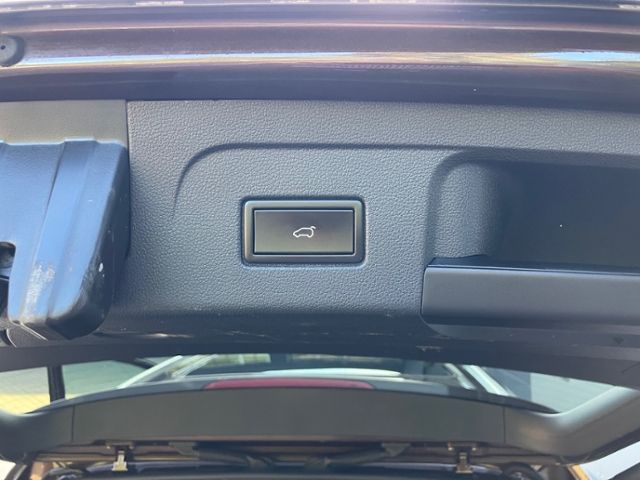Touran 1.4 TSI Highline BMT Klima LED Navi Alu