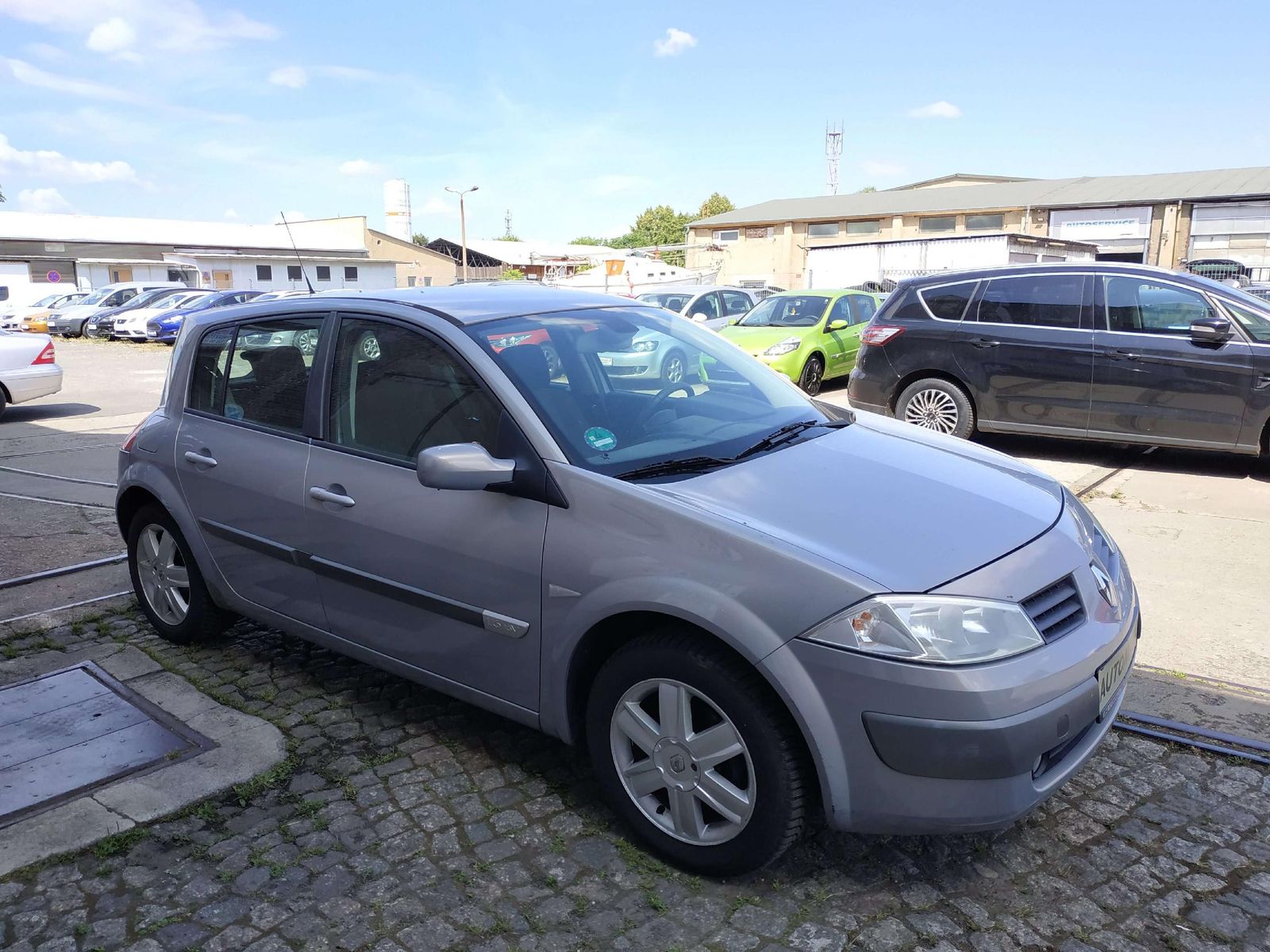 Megane 1.6 Automatik/ Allwetterreifen/ALU – Bild 4