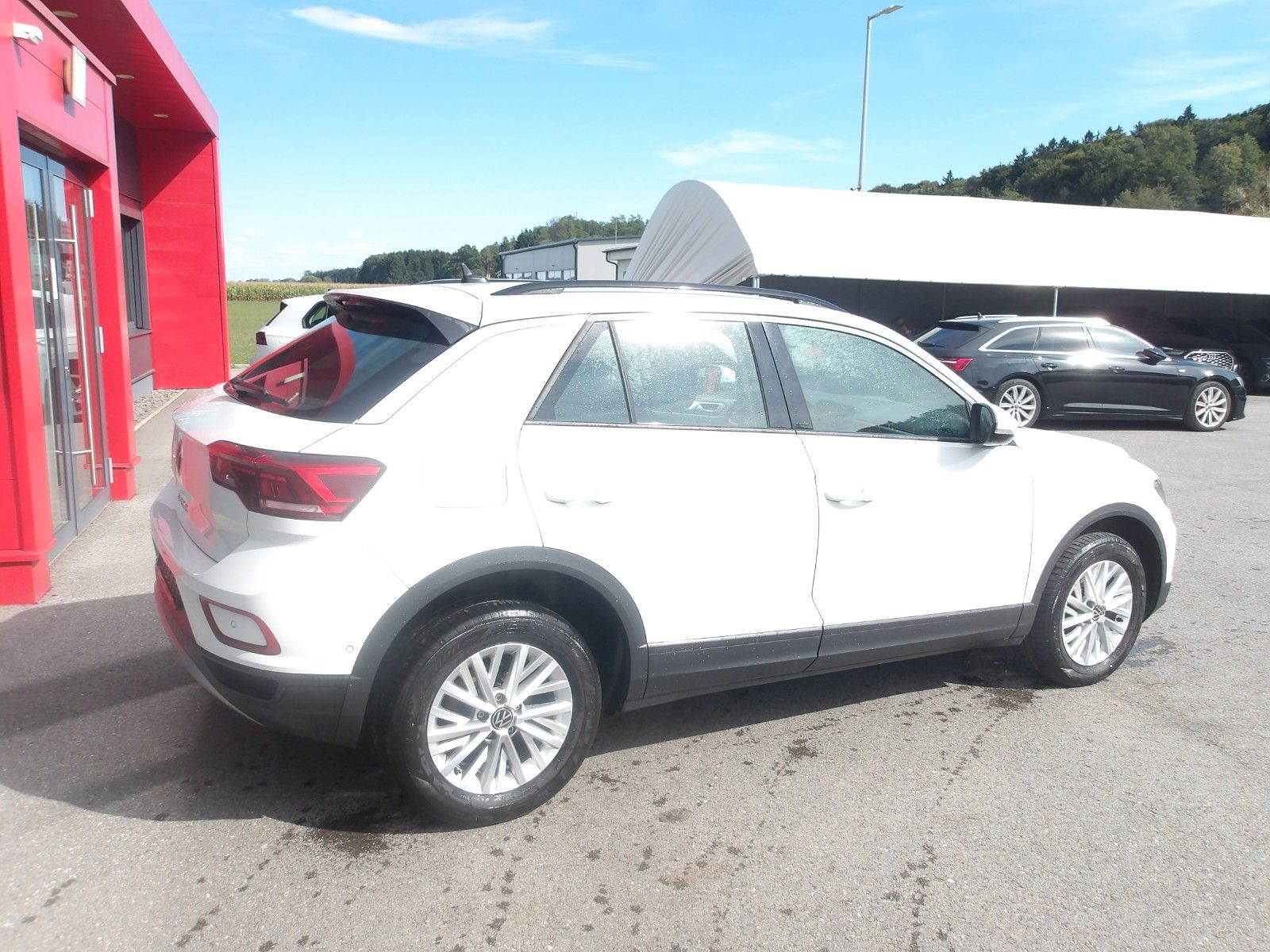 Volkswagen T-Roc Life TDI DSG EXP € 14990.-- imagem 2