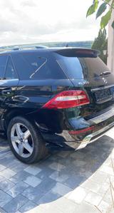 Mercedes-Benz ML 350 BlueTEC 4MATIC - - Mercedes-Benz ML 350 von privat